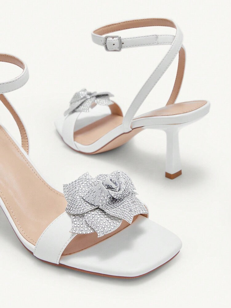 White Stiletto Sandals Rhinestone Flower Square Toe High Heels Women's Party Evening Occasion Elegant Lightweight Comfortable Synthetic Leather Shoes for Halloween Birthday Anniversary Gift