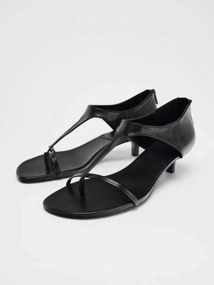2025 Spring & Summer Women’s White Leather Cat Heel T-Strap Sandals